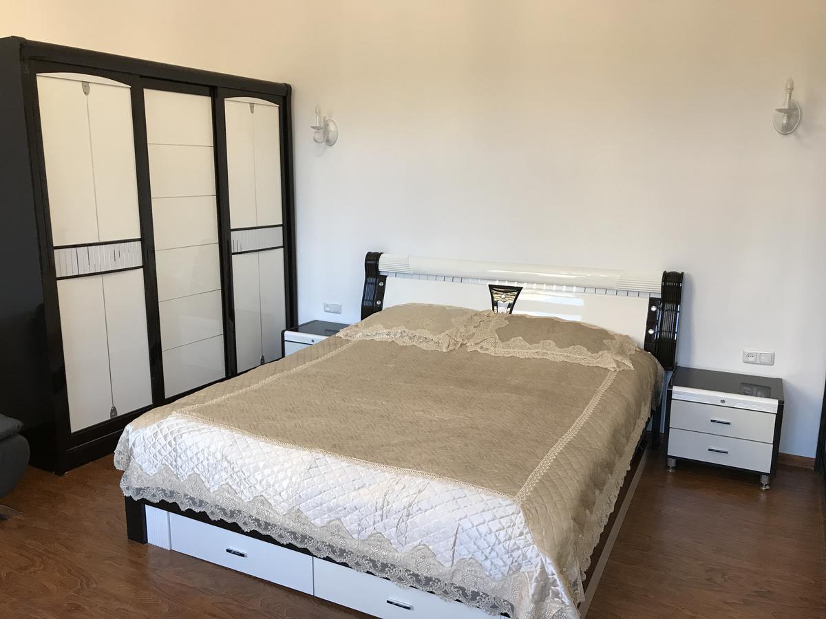 Apartment By Family Hotel エレバン エクステリア 写真